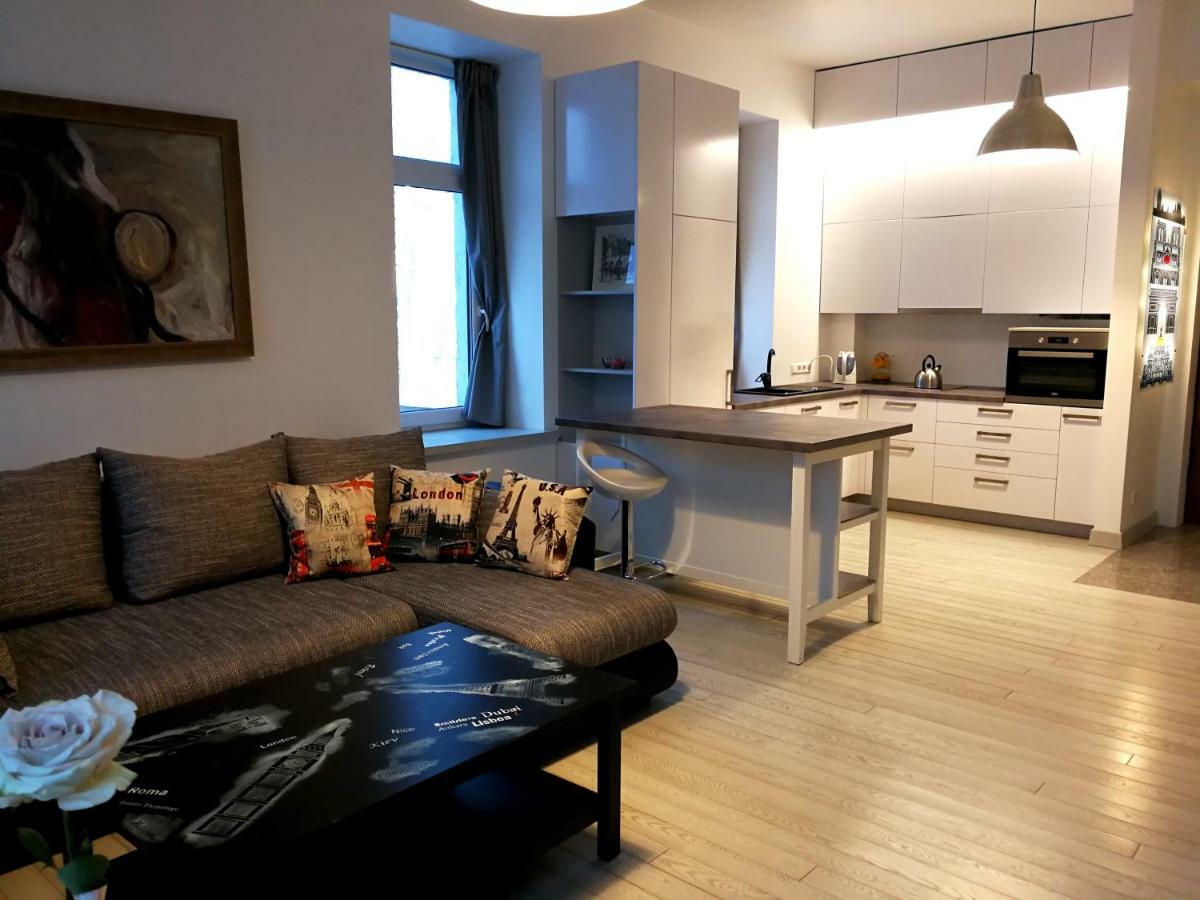 Vilnius Apartment With Stained Glass Екстер'єр фото