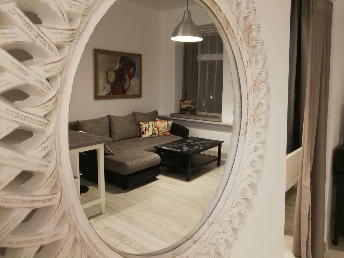 Vilnius Apartment With Stained Glass Екстер'єр фото