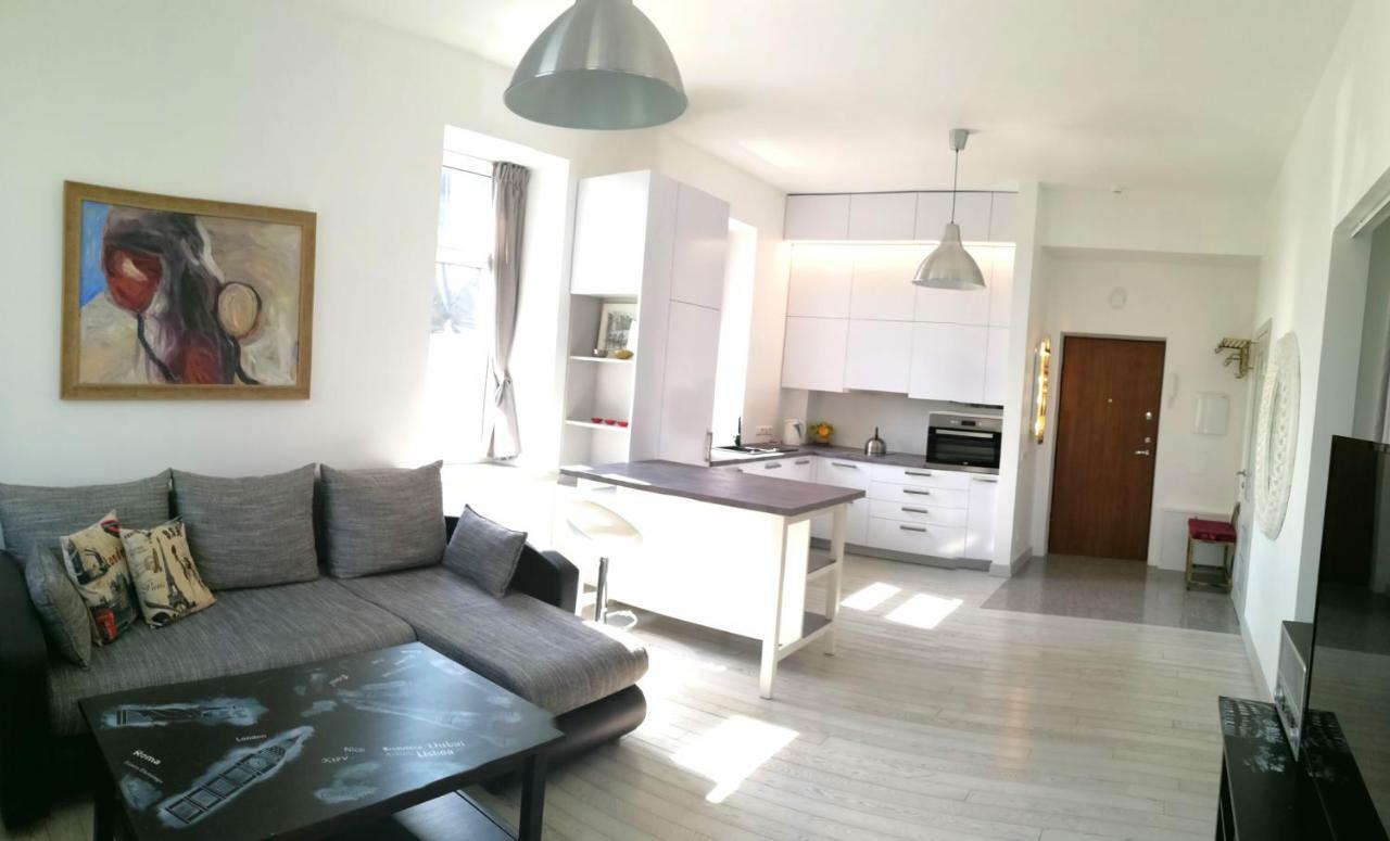Vilnius Apartment With Stained Glass Екстер'єр фото