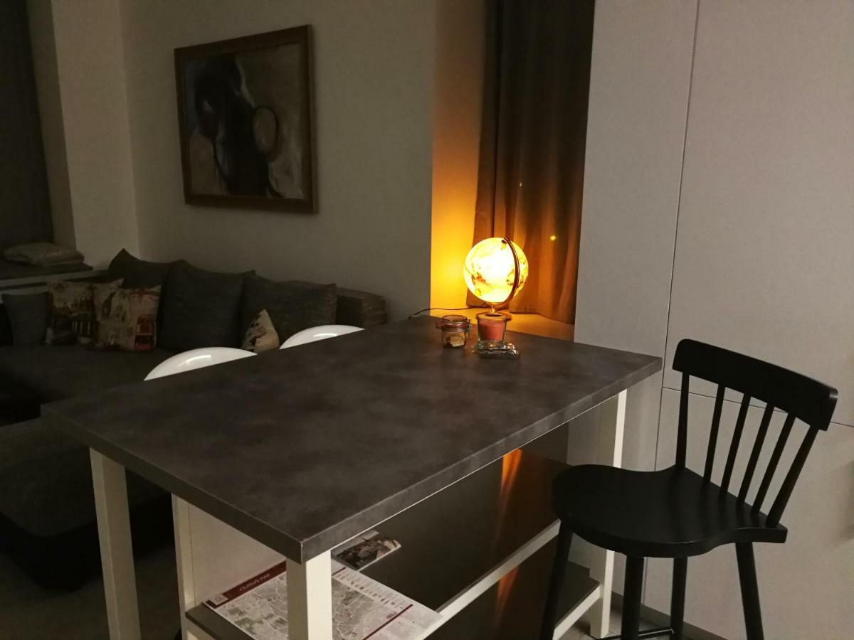 Vilnius Apartment With Stained Glass Екстер'єр фото
